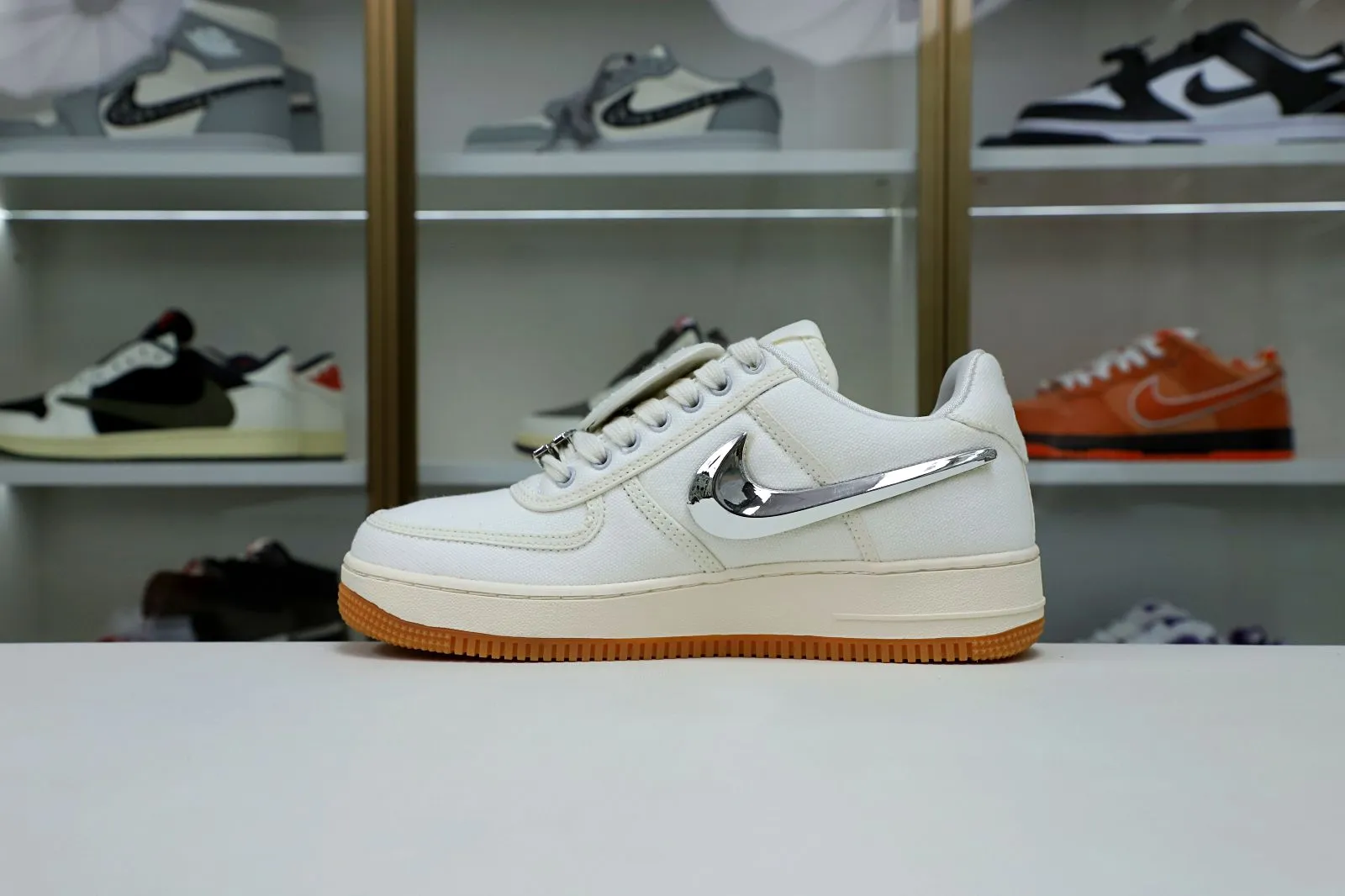 Rep Kimikick TRAVIS SCOTT X AIR FORCE 1 'SAIL' 0113