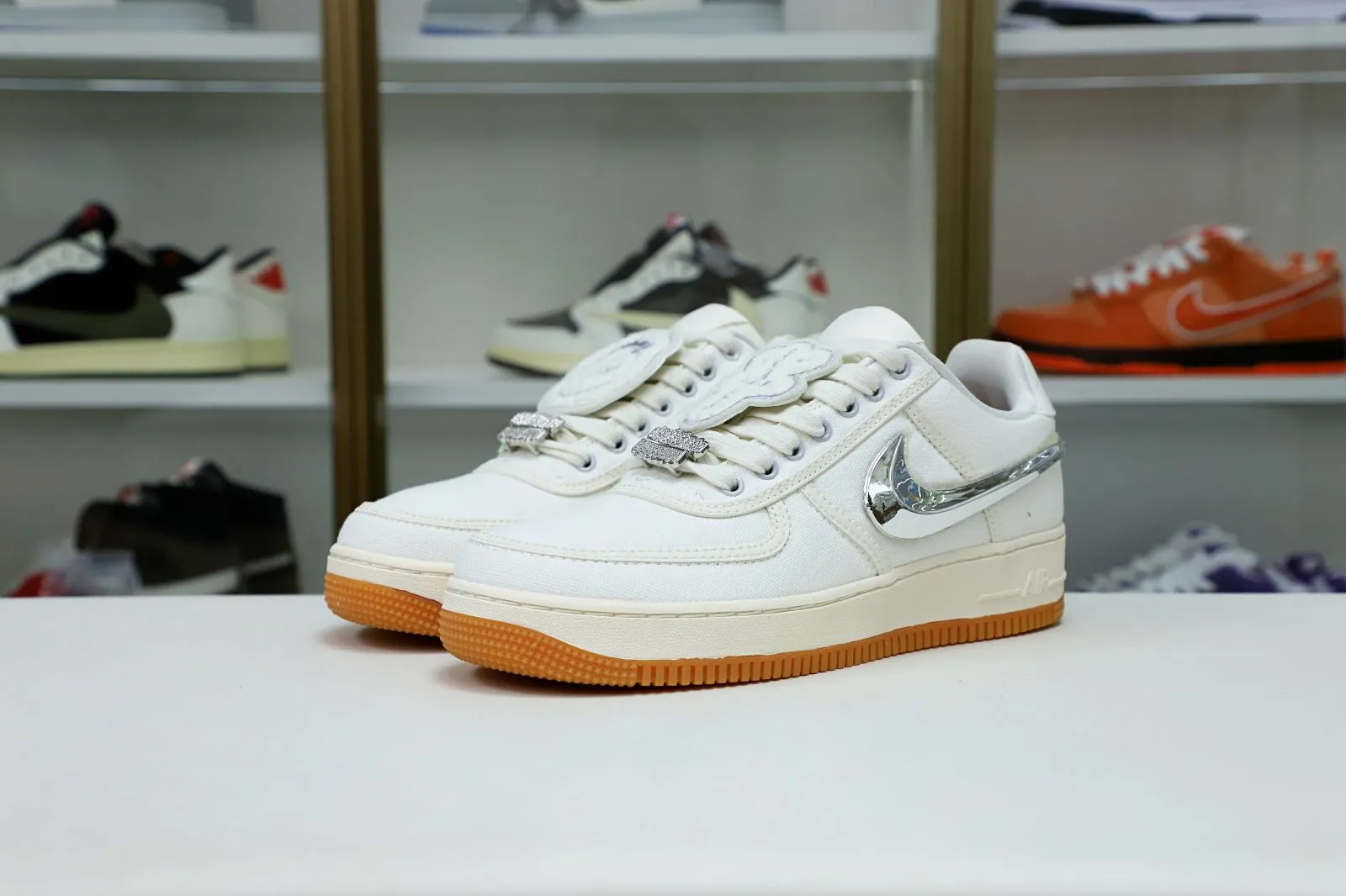 Rep Kimikick TRAVIS SCOTT X AIR FORCE 1 'SAIL' 0113